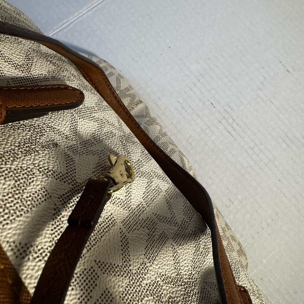 Michael Kors Cream and Brown Signature Tote - Picture 7 of 9